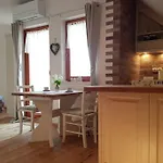 Castle View Nest Apartment